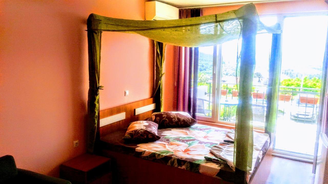 Family Hotel Ludo Warna Zewnętrze zdjęcie